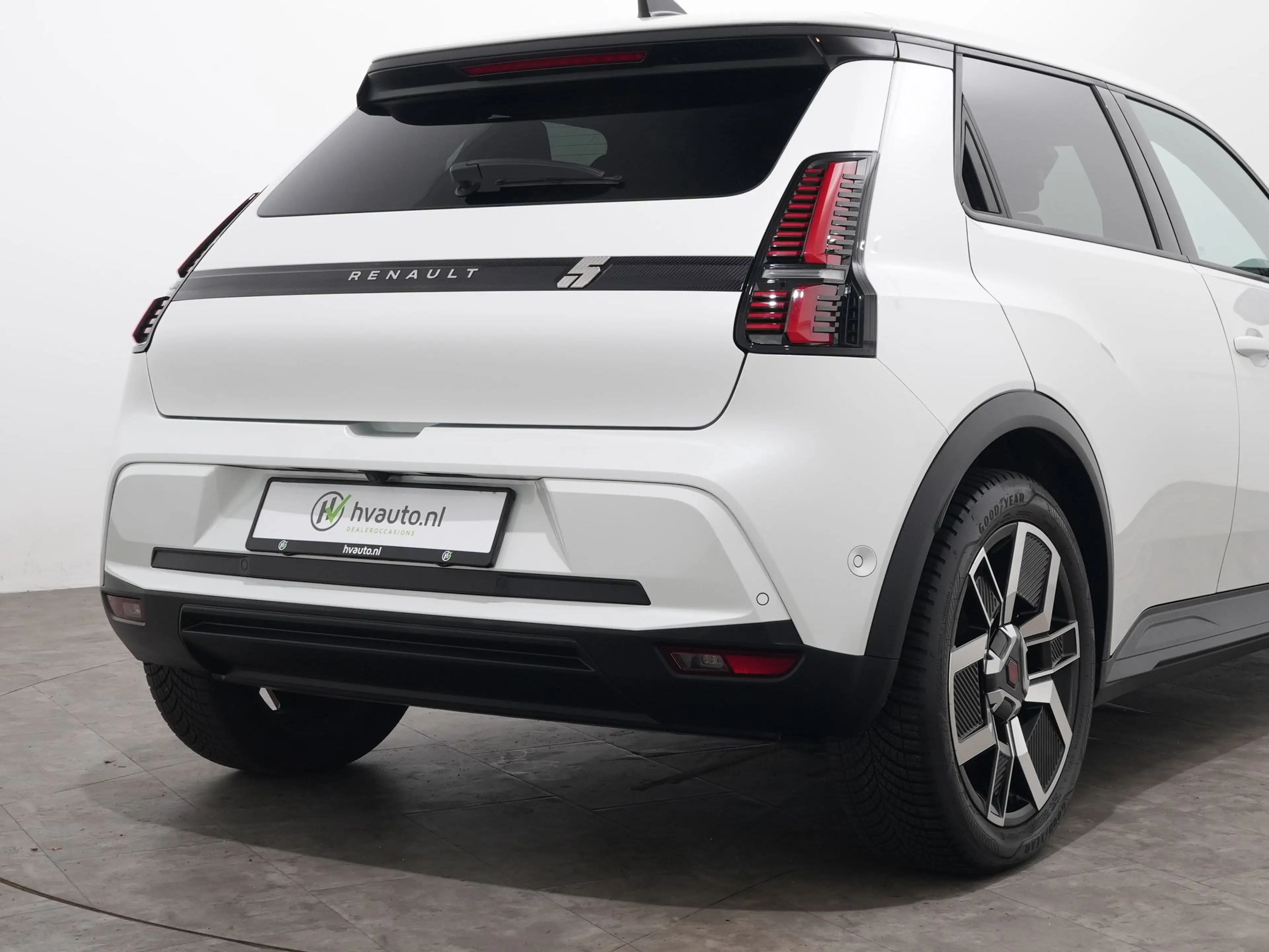 Renault R 5 URBAN RANGE TECHNO 40 KWH 3-FASE | Pack Advanced D — photo 24