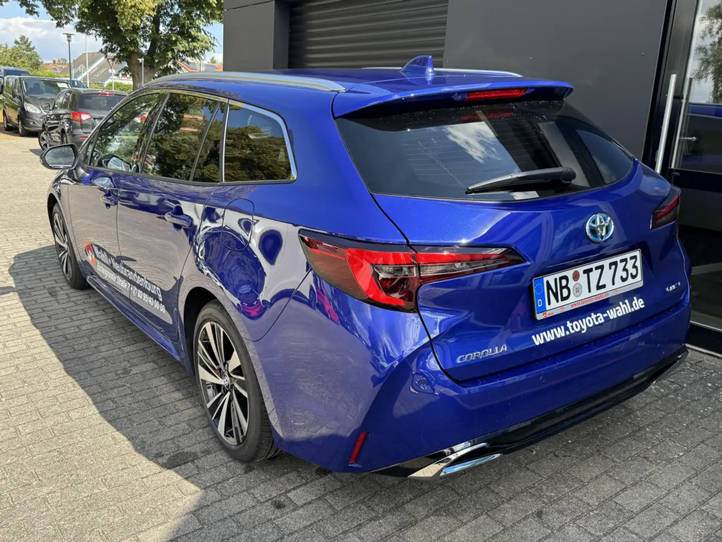 Toyota Corolla Touring Sports 2.0 Hybrid Teamplayer Blau - 2