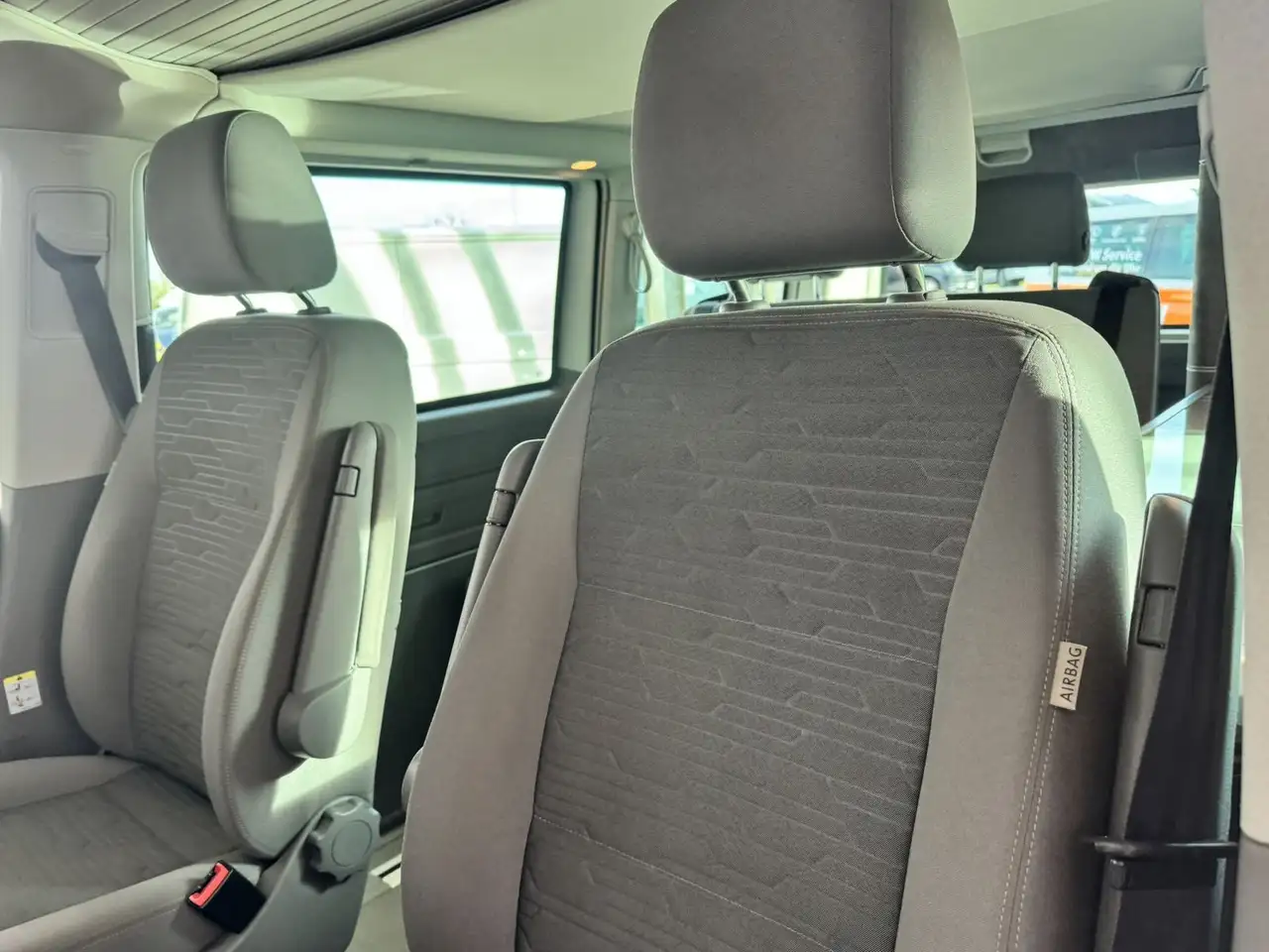 Volkswagen T6 California 6.1 TDI DSG Ocean ACC*AHK*LED 14