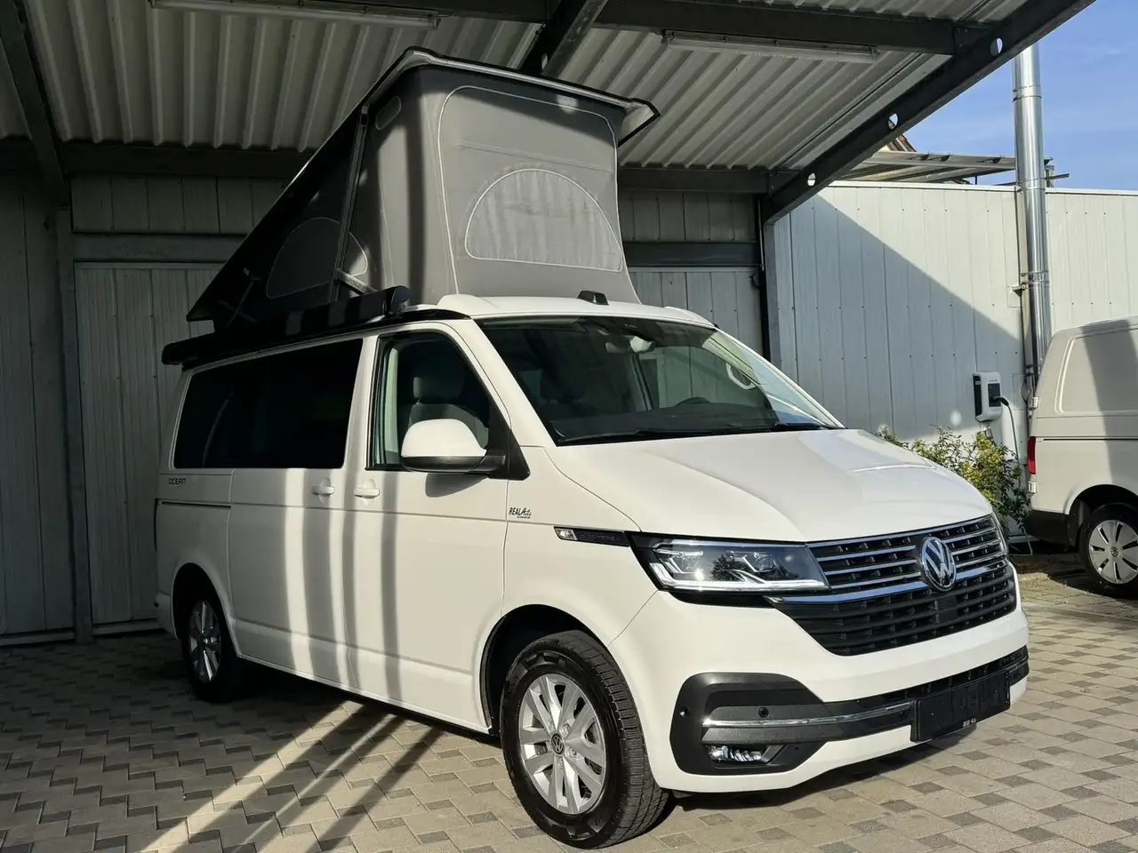 Volkswagen T6 California 6.1 TDI DSG Ocean ACC*AHK*LED 3