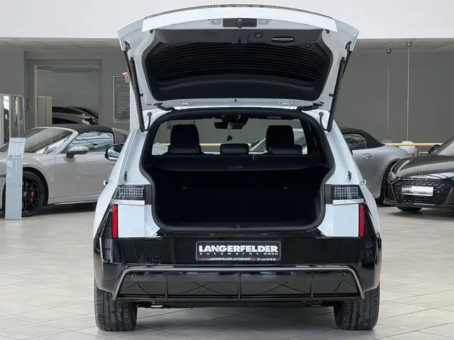 Hyundai IONIQ 5 view 5