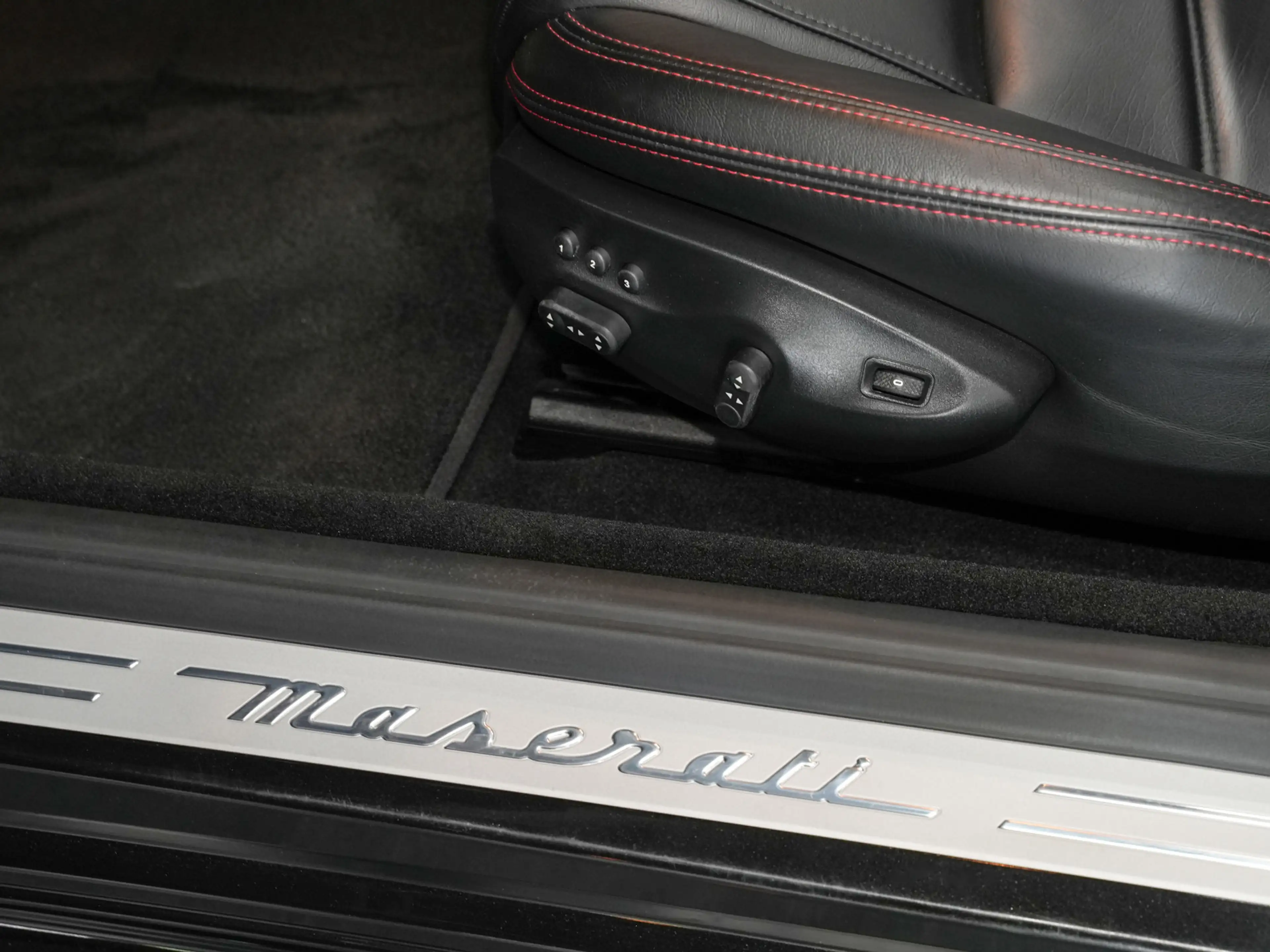 Maserati GranCabrio Sport - 1.Hand | 11.000 Km | 1.Lack — photo 11