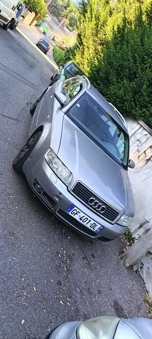 Audi A4 Avant 2.5 TDI - 1