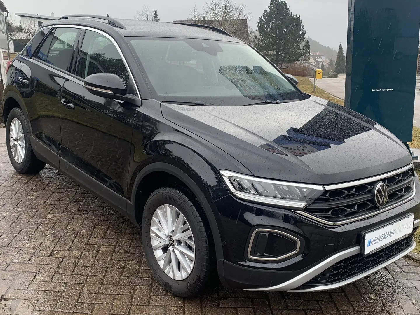 Volkswagen T-Roc Life Schwarz - 2