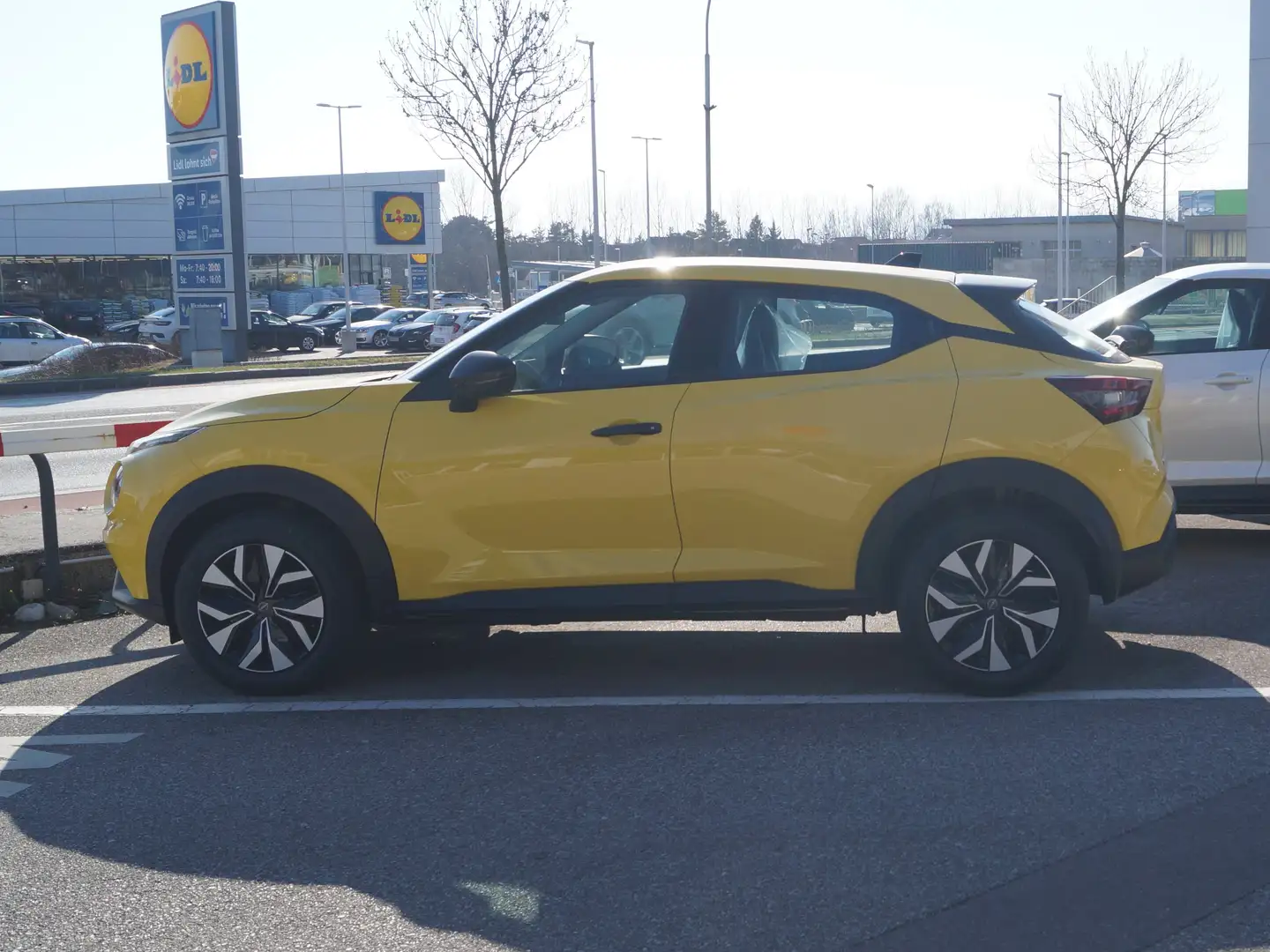 Nissan Juke Juke 1,0 DIG-T Acenta+ DCT Acenta+ Jaune - 1