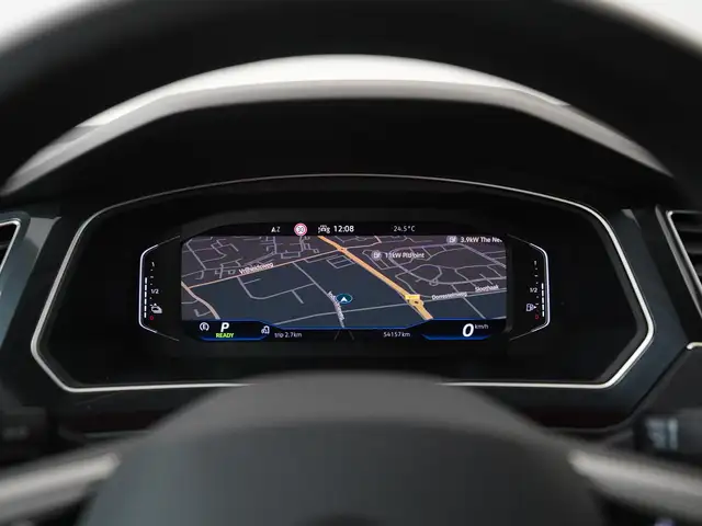 Volkswagen Tiguan view 10