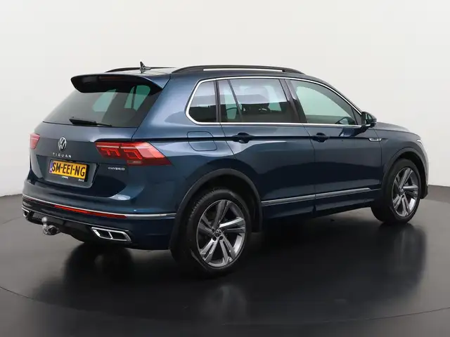 Volkswagen Tiguan view 6