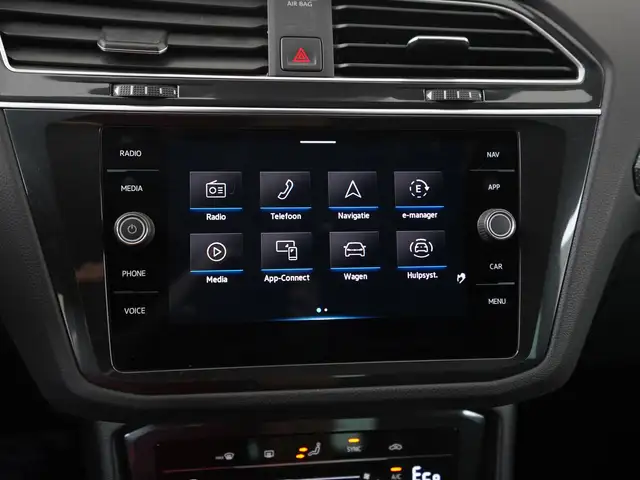 Volkswagen Tiguan view 20