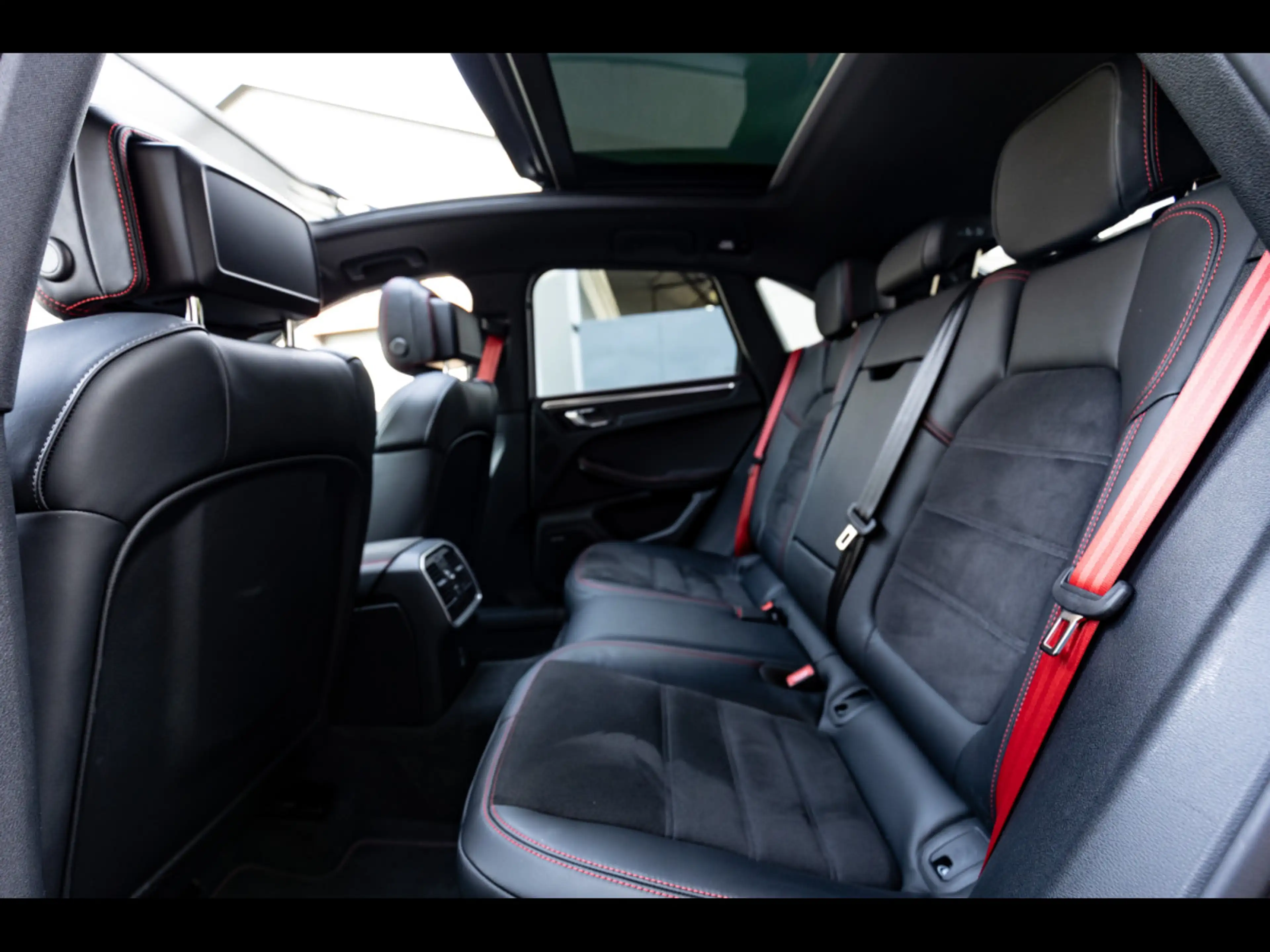 Porsche Macan III GTS PDK°APPROVED°KREIDE°PANO°360°BOSE°18W°ACC — photo 11