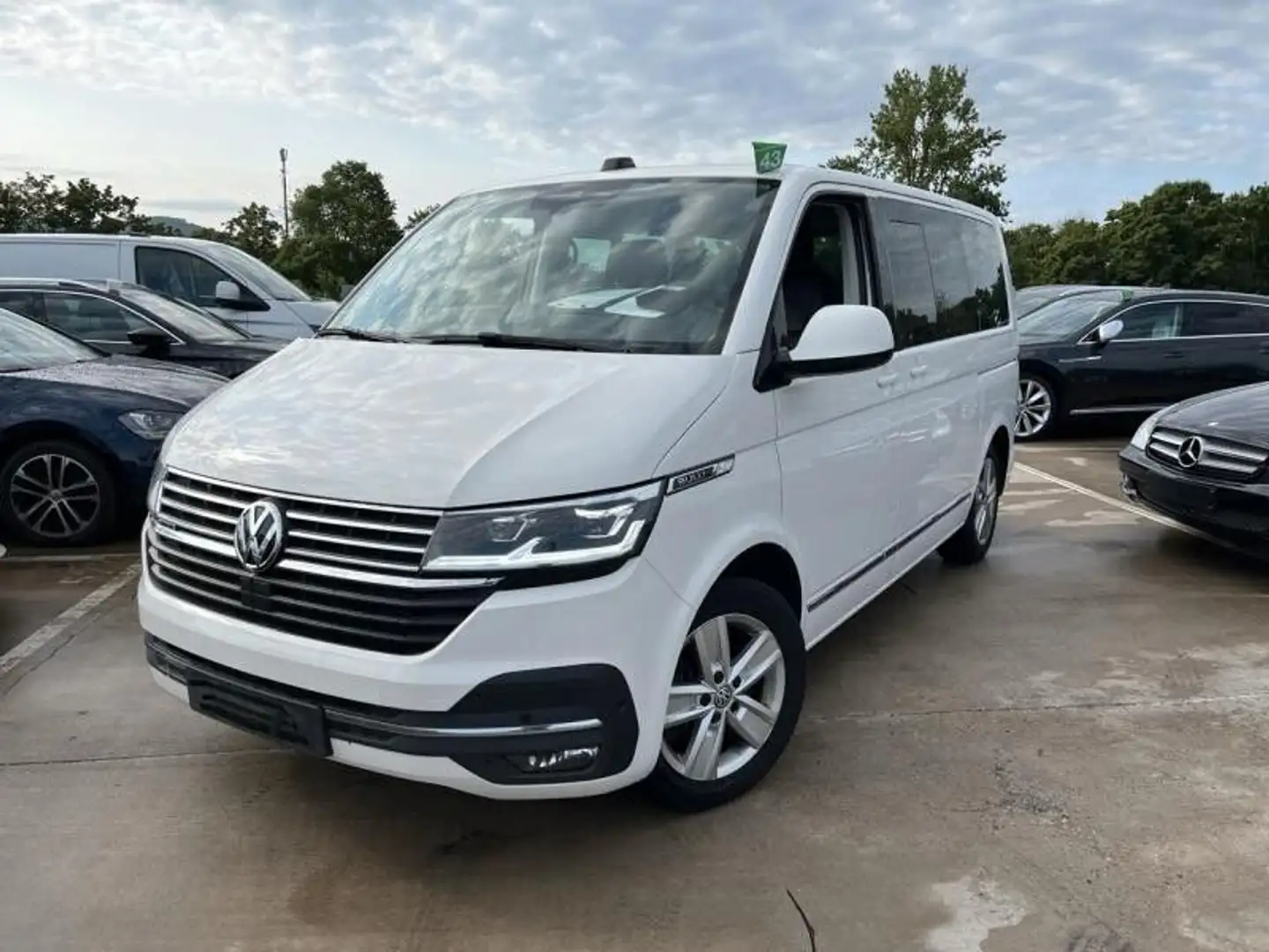 Volkswagen T6 Multivan T6.1 Multivan Highline 4Motion  2.0 TDI Weiß - 1