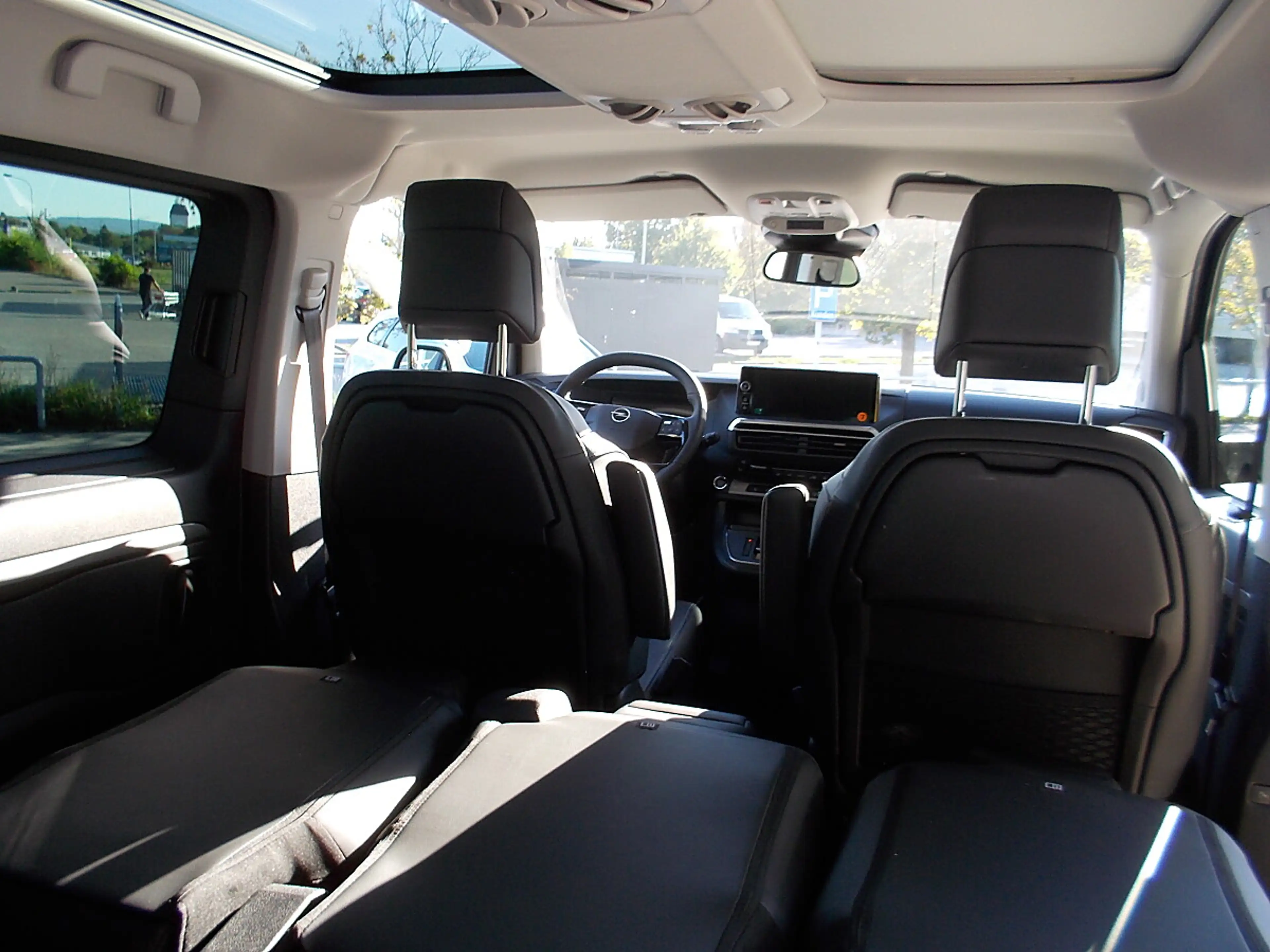 Opel Zafira 2,2 Diesel XL GS Aut. — photo 6