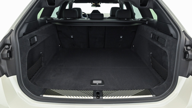 BMW 530 e xDrive — photo 5