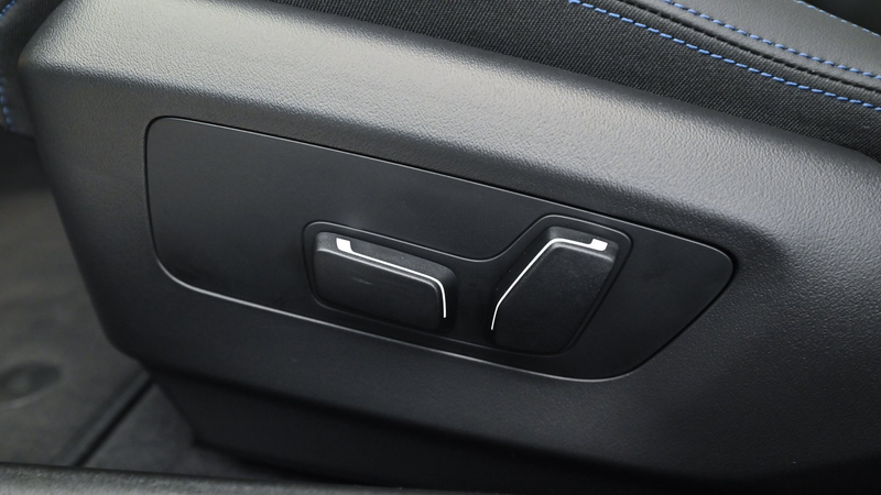 BMW 530 e xDrive — photo 13