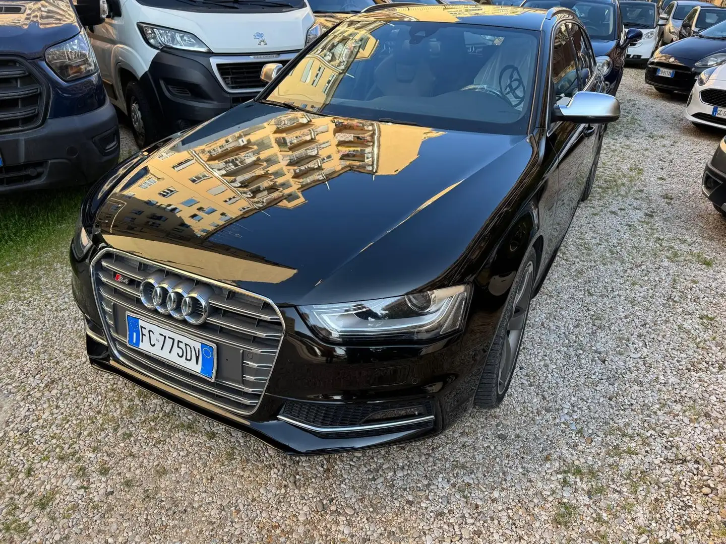 Audi S4 S4 Avant 3.0 tfsi quattro s-tronic E6 Černá - 1
