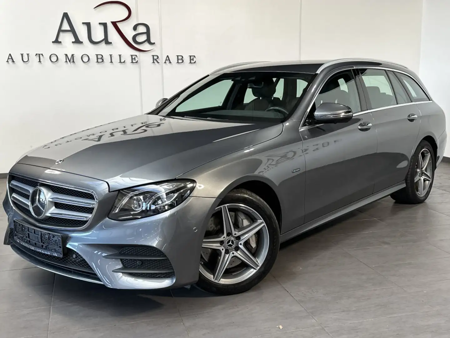 Mercedes-Benz E 300 T AMG-Line NAV+LED+360°+BURMESTER+HEADUP Grau - 2