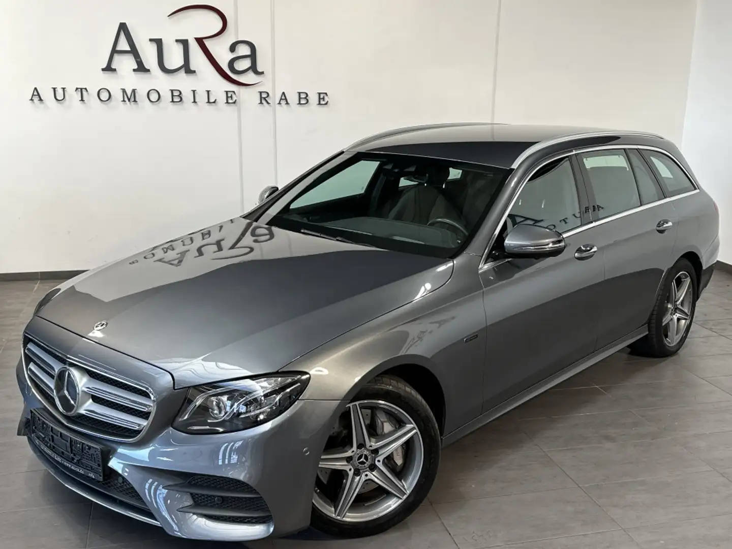 Mercedes-Benz E 300 T AMG-Line NAV+LED+360°+BURMESTER+HEADUP Grau - 1