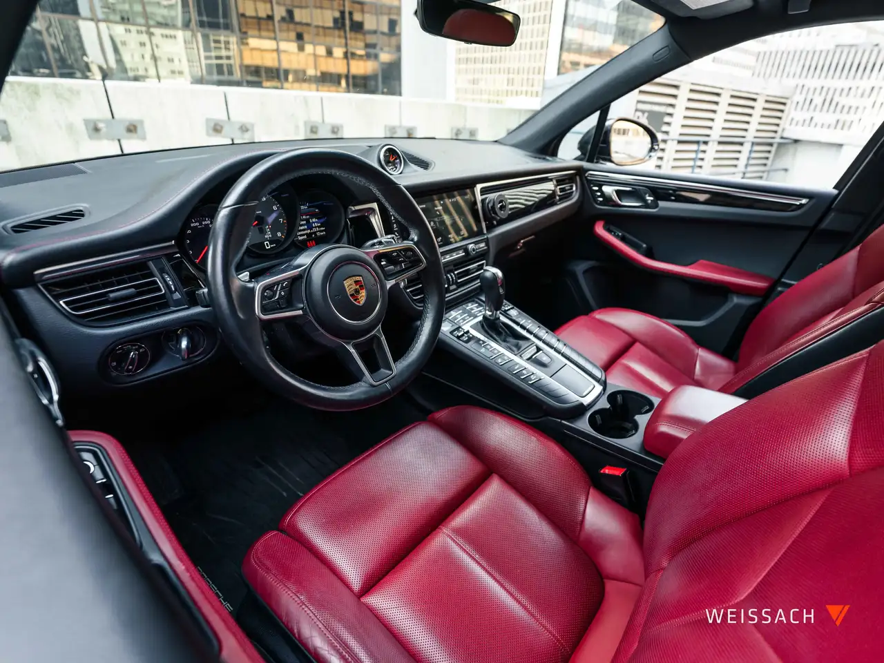 Porsche Macan снимка Porsche Macan