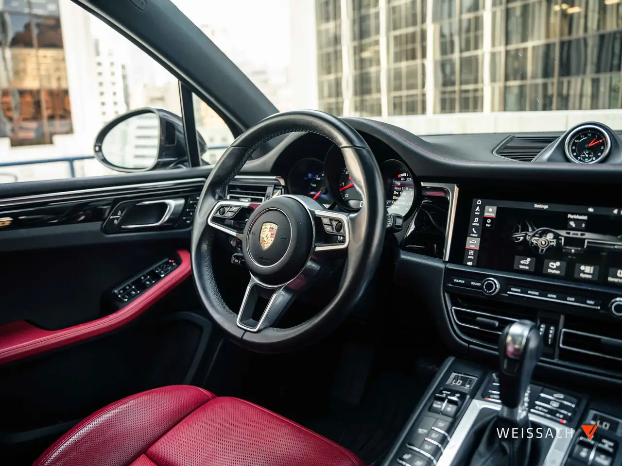 Porsche Macan снимка Porsche Macan