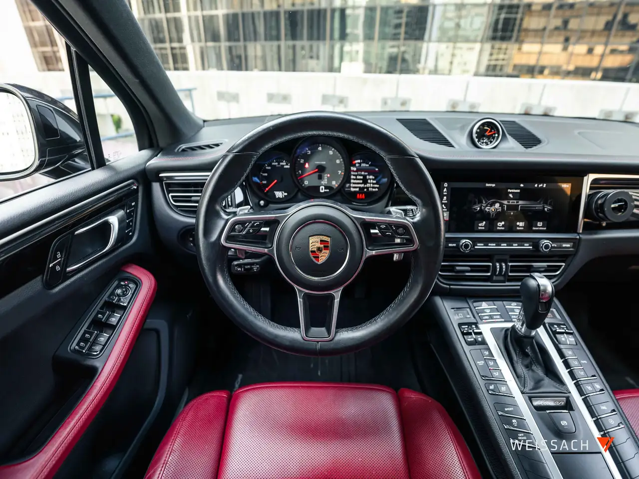 Porsche Macan снимка Porsche Macan