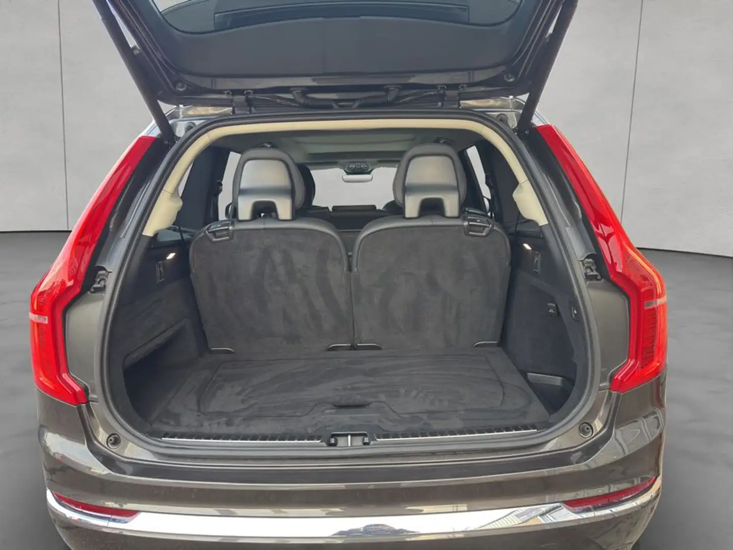 Volvo XC90 XC90 B5 AWD Plus-Bright 7S Glasd Standh 360° AHK Grau - 2