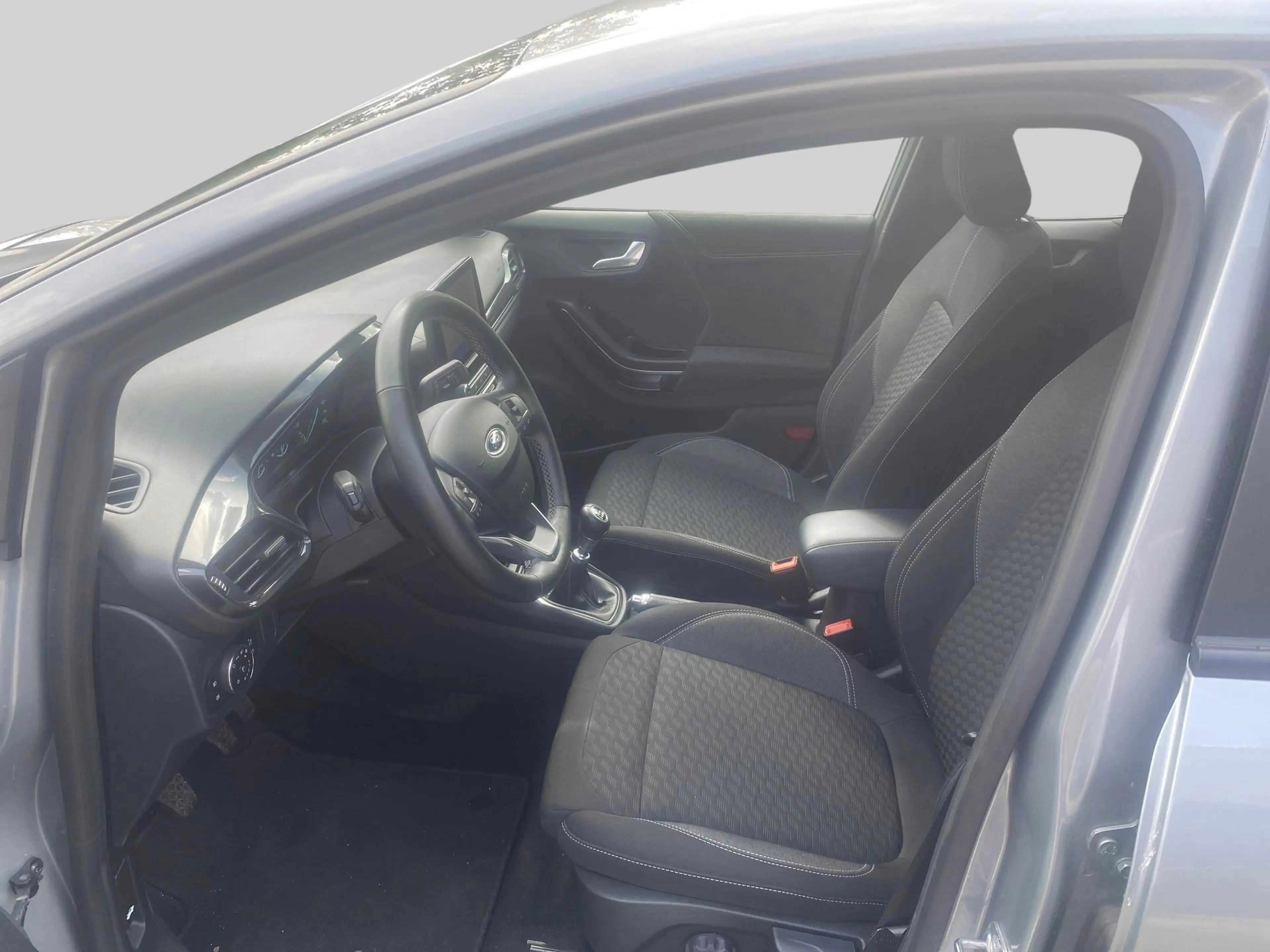 Ford Puma Titanium - Winterpack - PDC - Carplay — photo 8