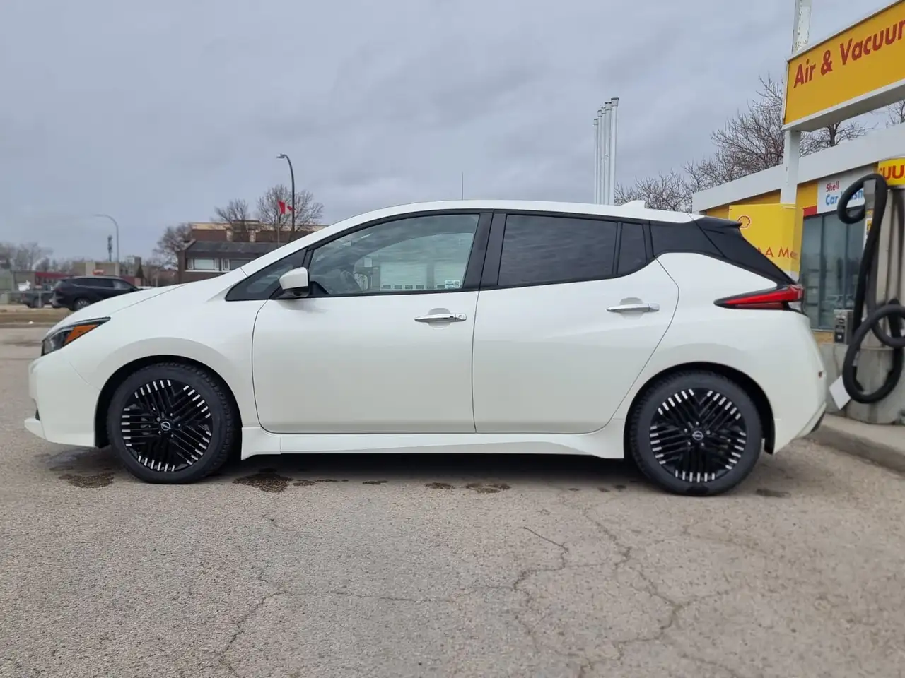 Nissan Leaf photo Nissan Leaf