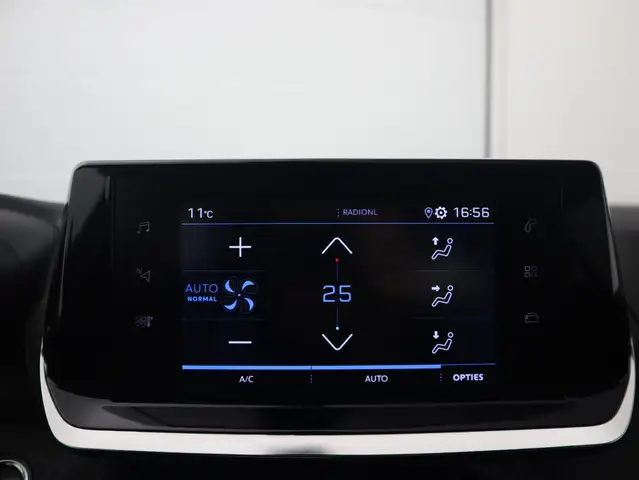 Peugeot 2008 view 24
