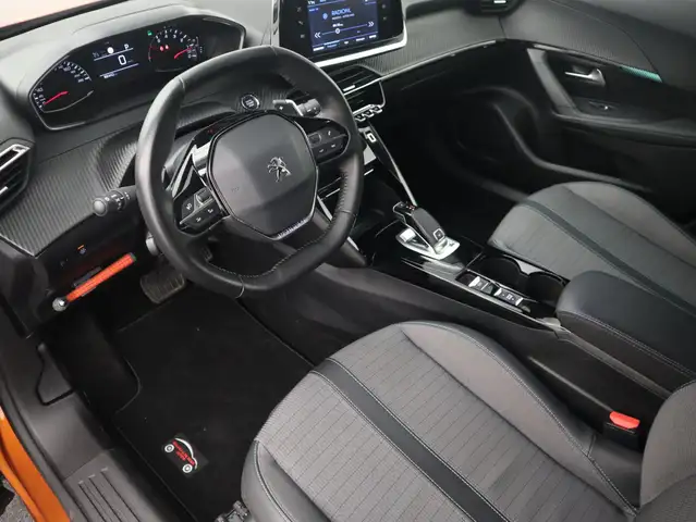 Peugeot 2008 view 8