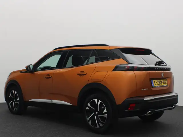 Peugeot 2008 view 3