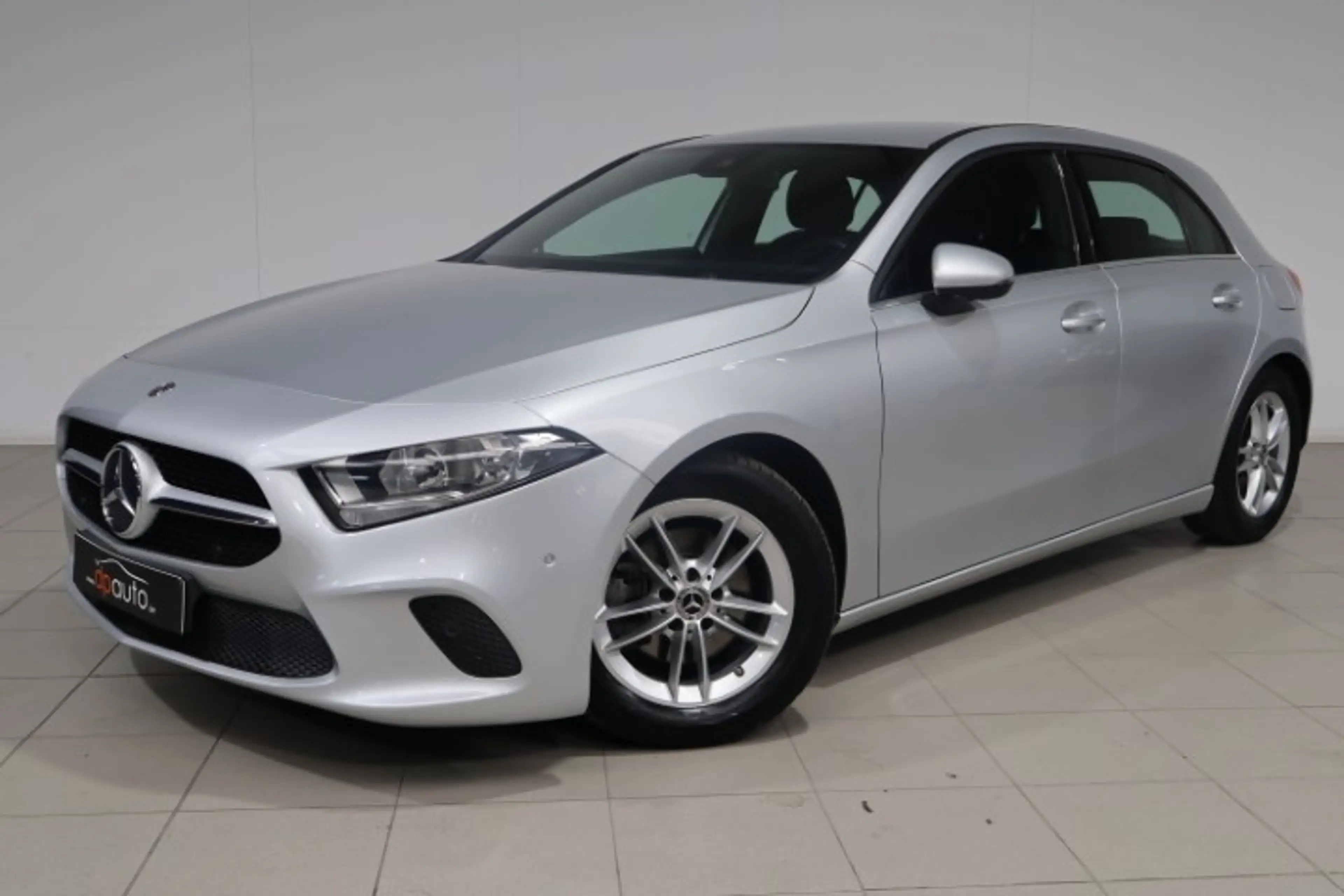 Mercedes-Benz A 180 A 180 d Launch Edition — photo 5