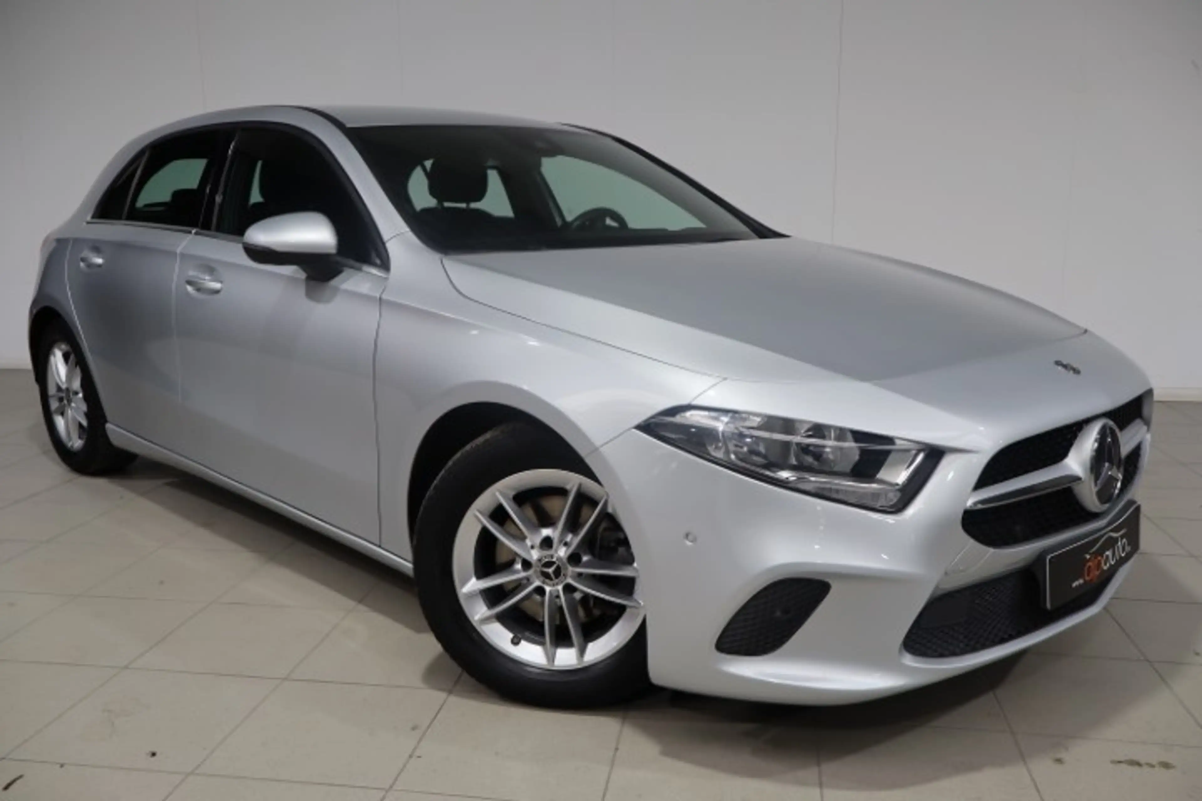 Mercedes-Benz A 180 A 180 d Launch Edition