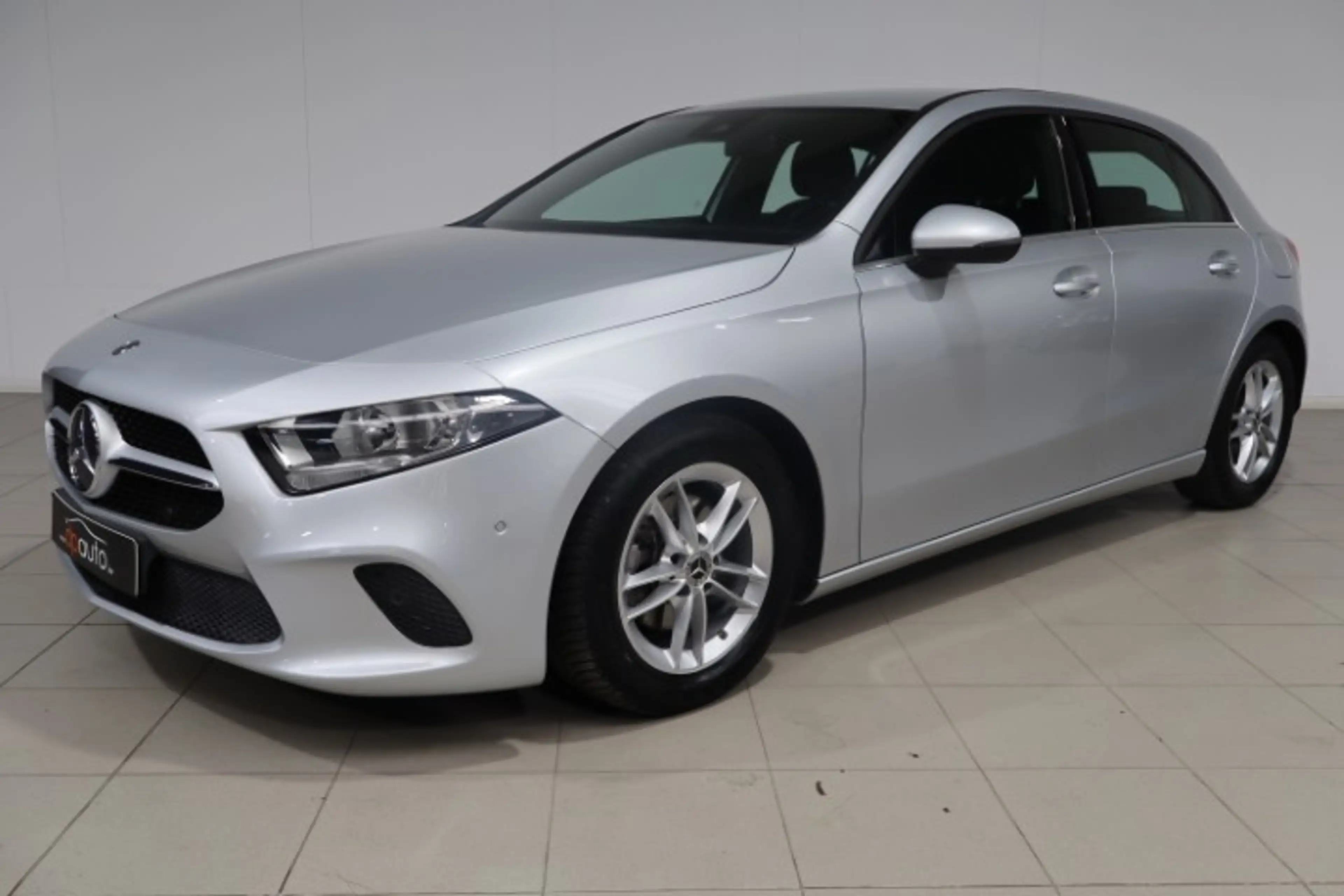 Mercedes-Benz A 180 A 180 d Launch Edition — photo 6