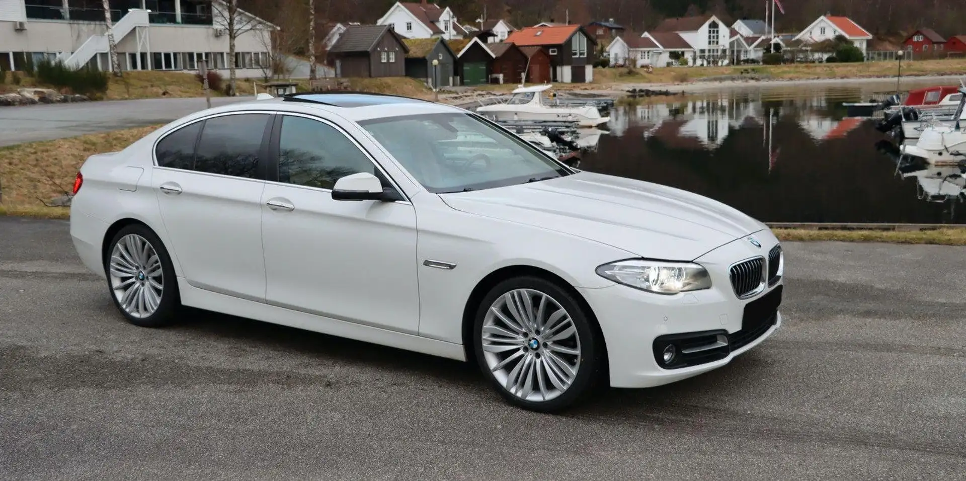 BMW 520 5 Series 520i Automatic / 170 HP Weiß - 2