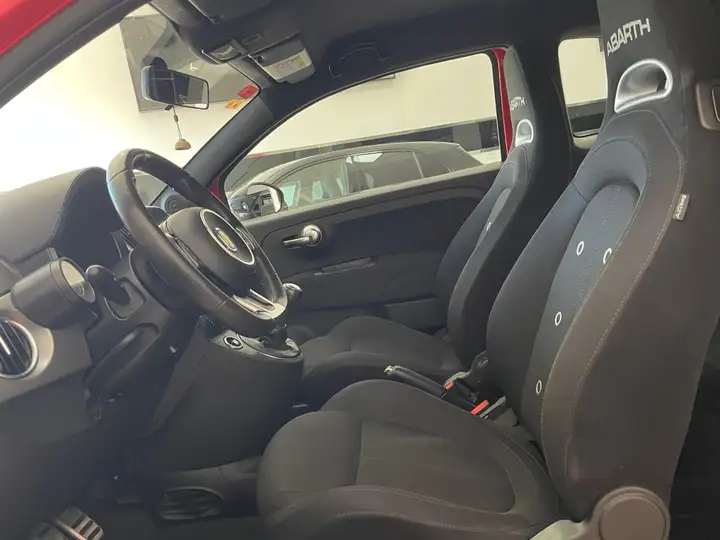 Abarth 595 2017, foto 12