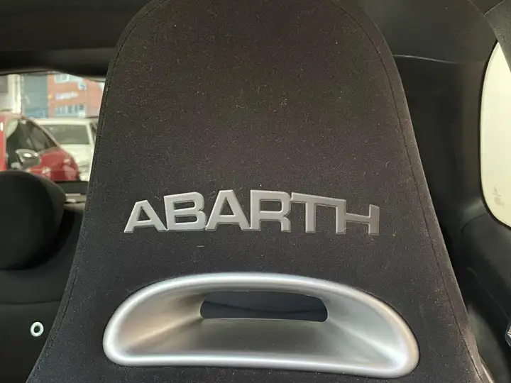 Abarth 595 2017, foto 14