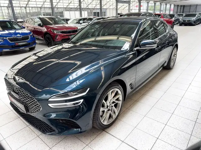 Genesis G70 view 3