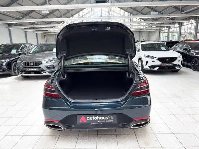 Genesis G70 view 6