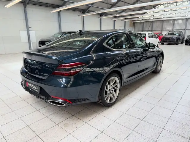Genesis G70 view 5