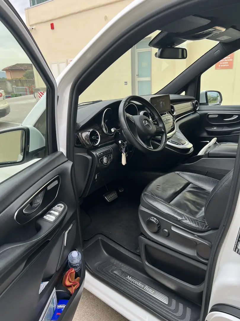 Mercedes-Benz V 300 Premium - 1
