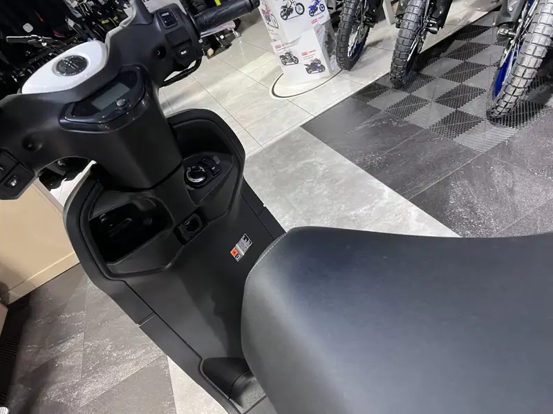 Yamaha NEOs 50 - foto 6