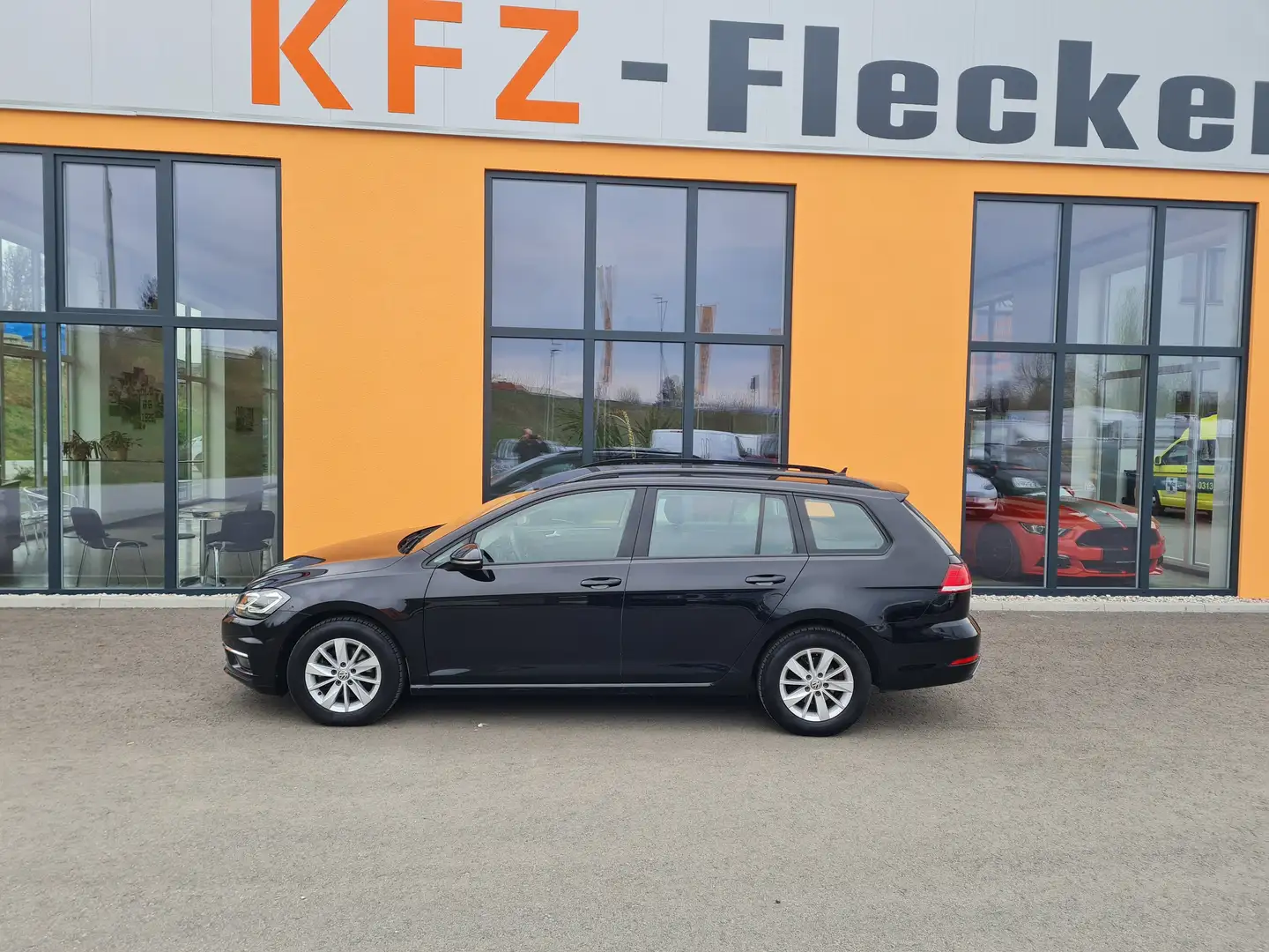 Volkswagen Golf Variant Comfortline BMT/Start-Stopp Schwarz - 2