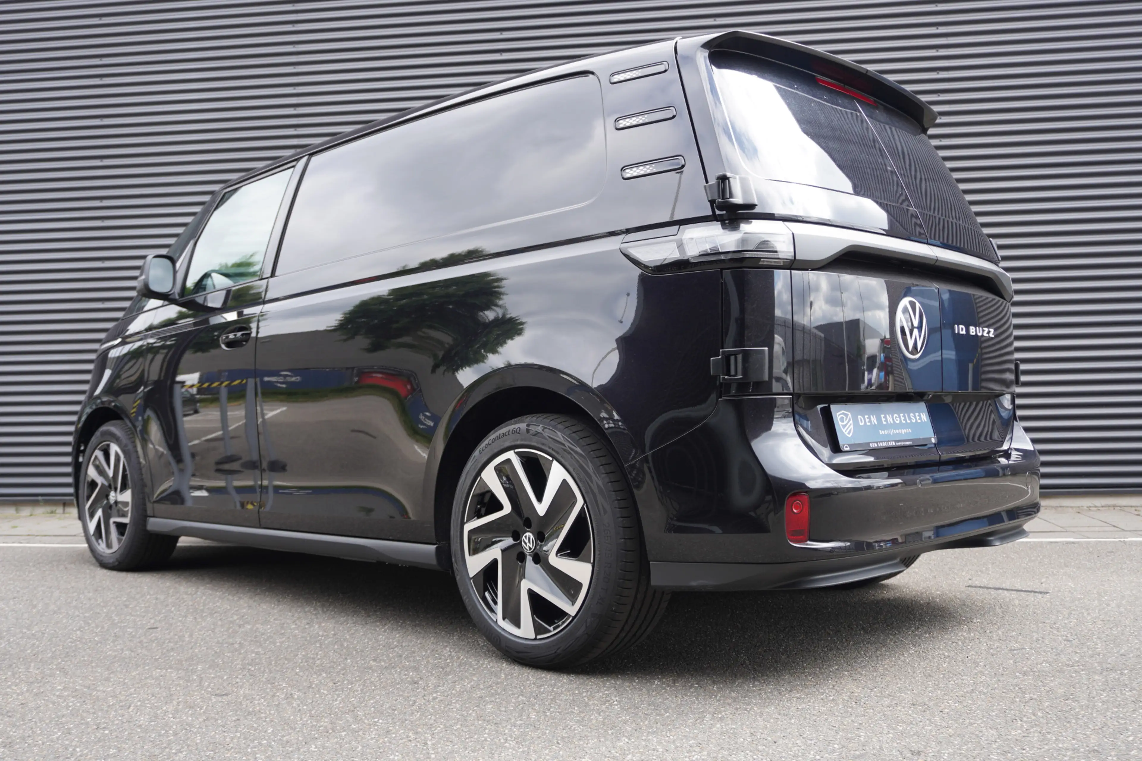 Volkswagen ID. Buzz Cargo ID. Buzz Cargo 340 pk 4-Motion, Bulli Limited Edit — photo 5