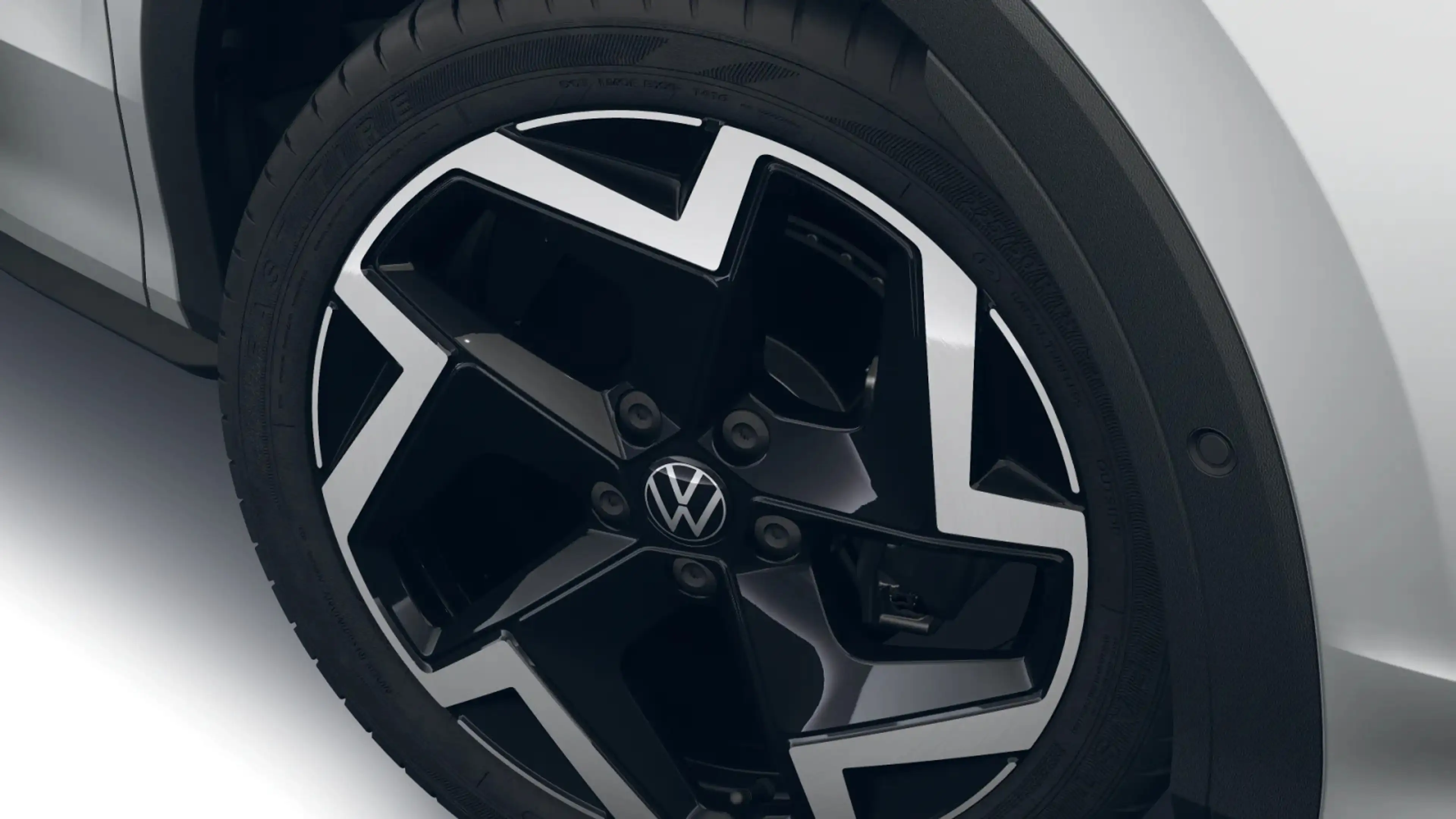 Volkswagen T-Roc 1.5 TSI DSG R-Line Matrix Keyless AHK ACC — photo 4
