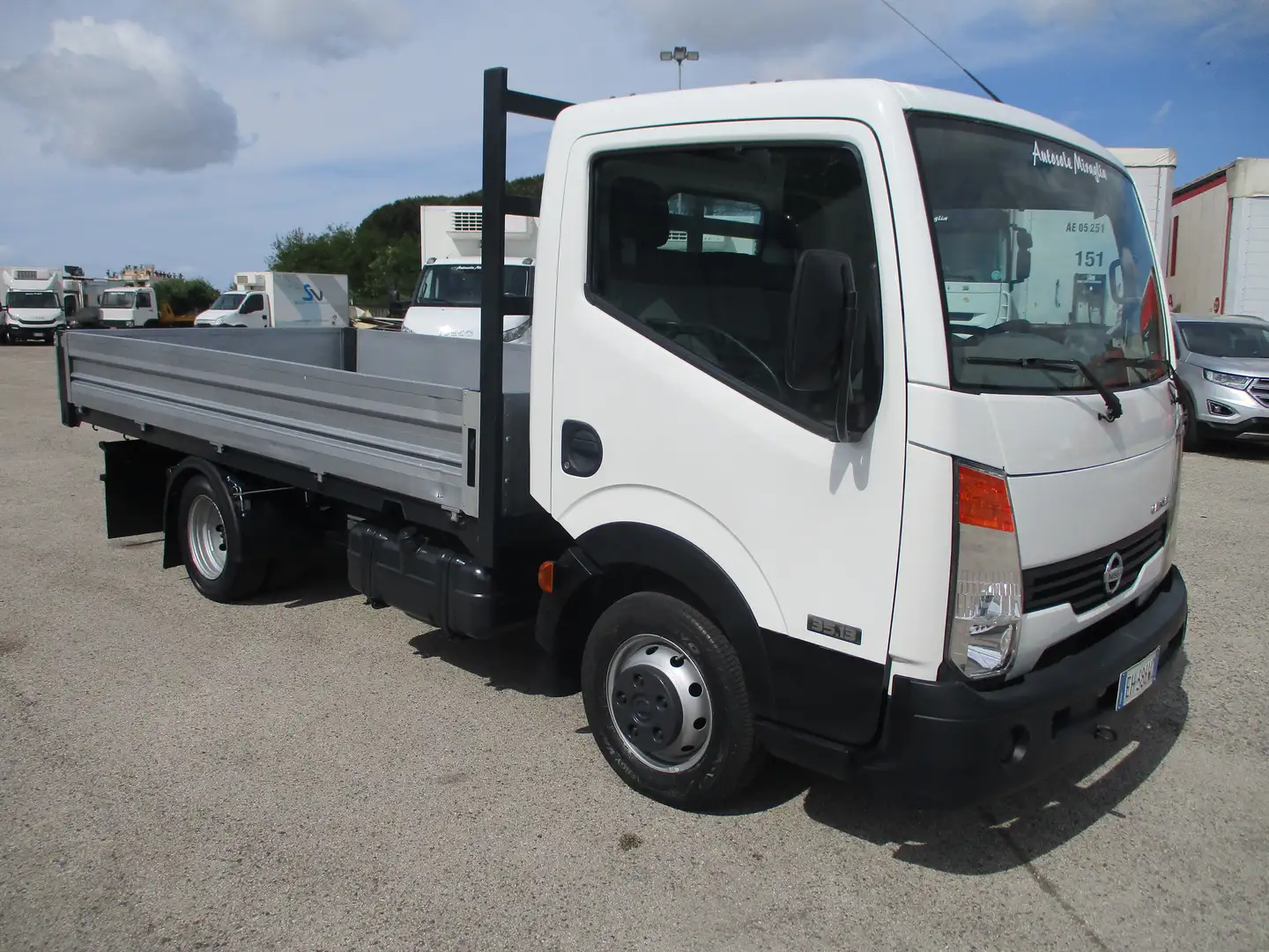 Nissan Cabstar 35-13 2.5 130CV CASSONE FISSO DA 4.10 METRI Alb - 1