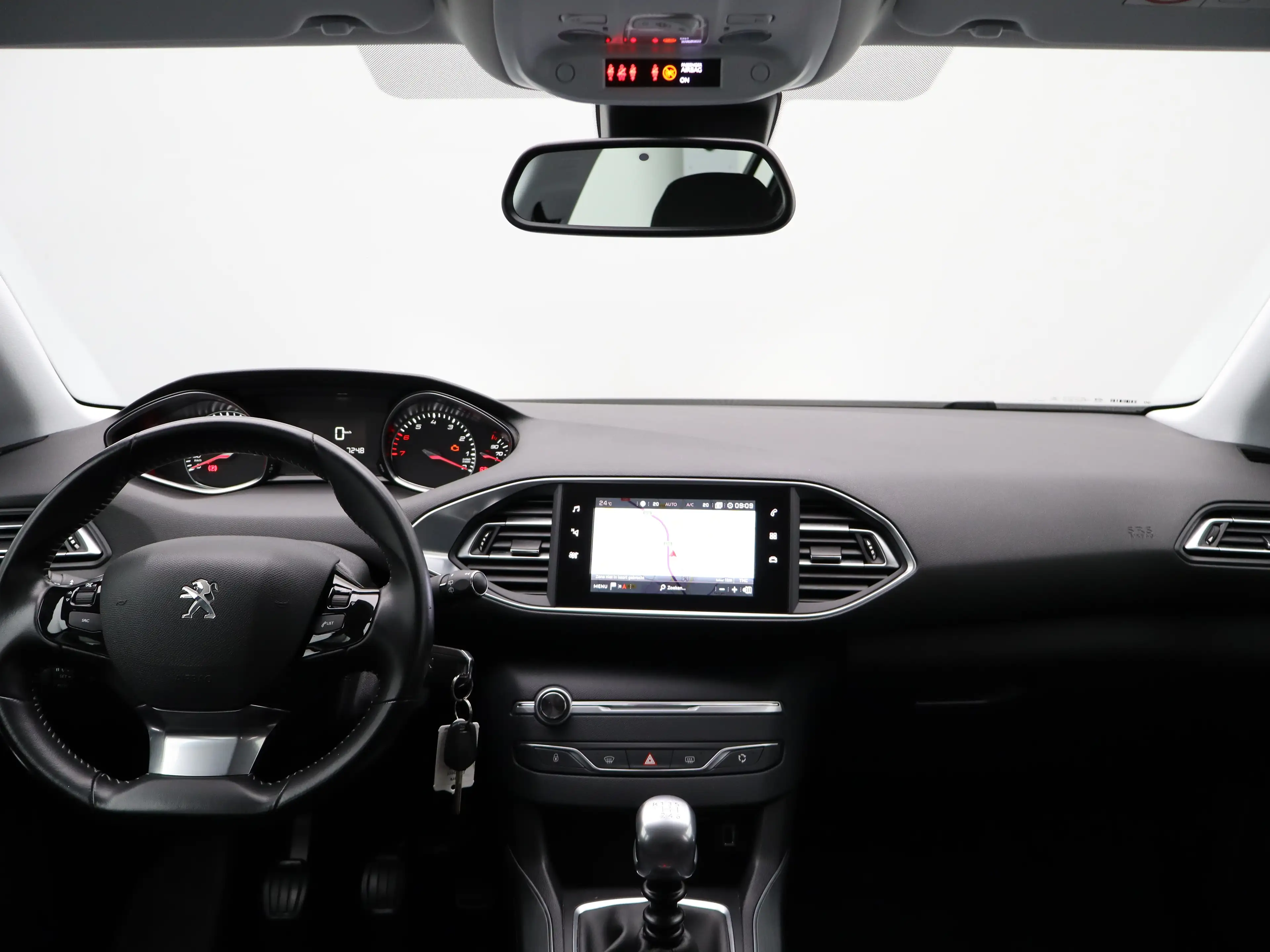 Peugeot 308 1.2 PureTech Allure | Navi | Cruise | Clima | Trek — photo 31