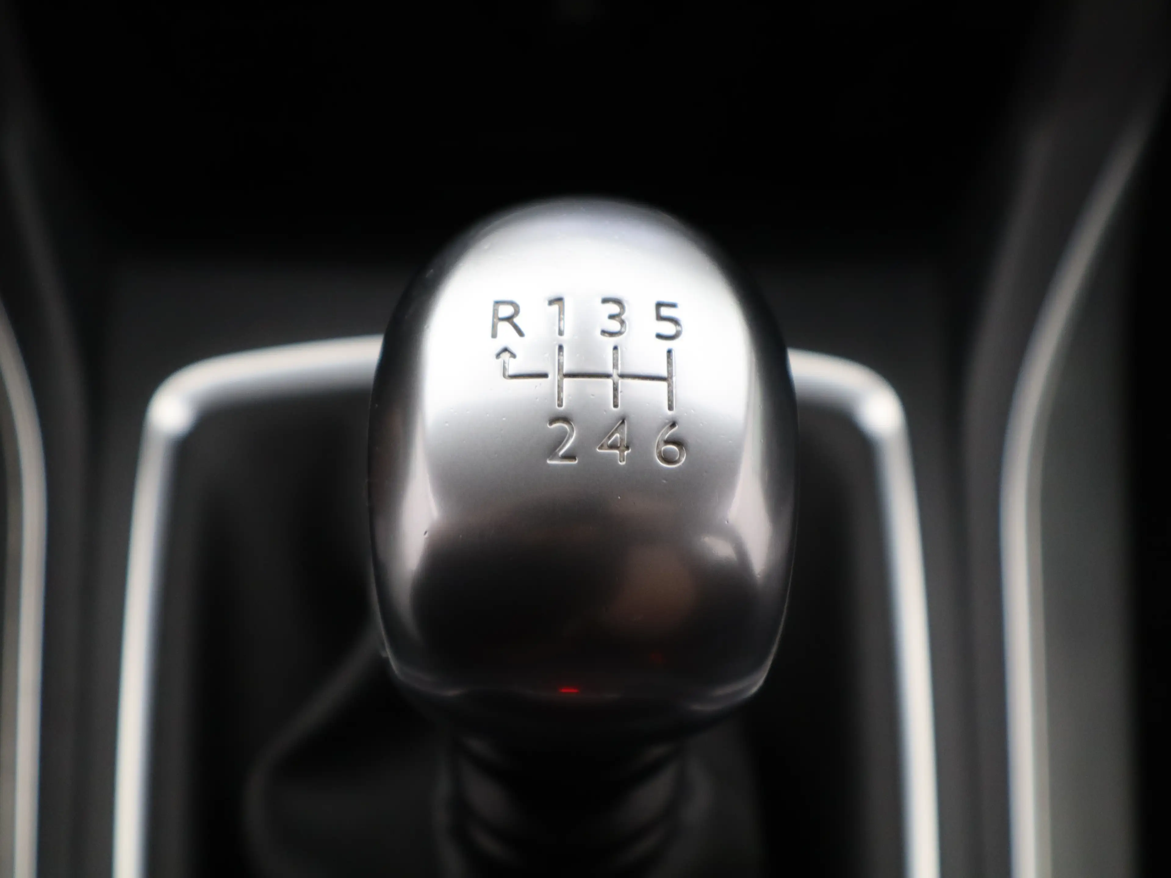 Peugeot 308 1.2 PureTech Allure | Navi | Cruise | Clima | Trek — photo 19