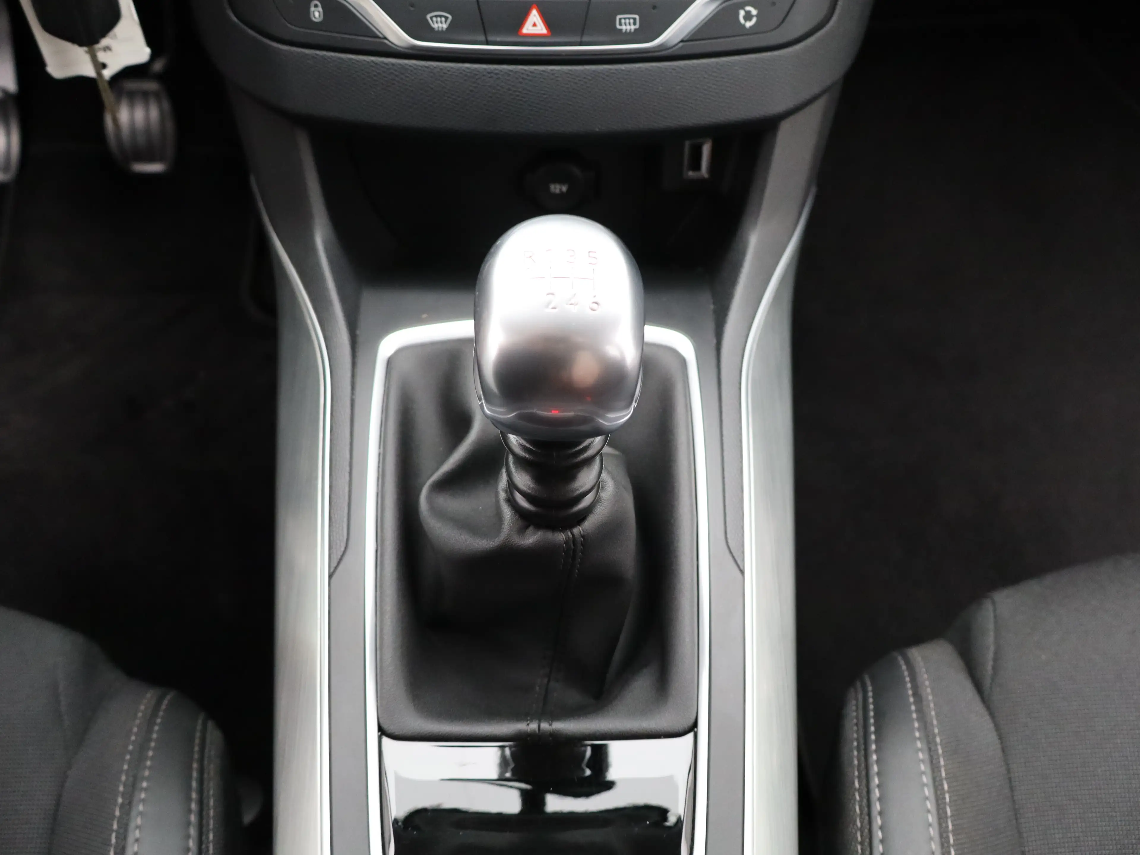 Peugeot 308 1.2 PureTech Allure | Navi | Cruise | Clima | Trek — photo 8