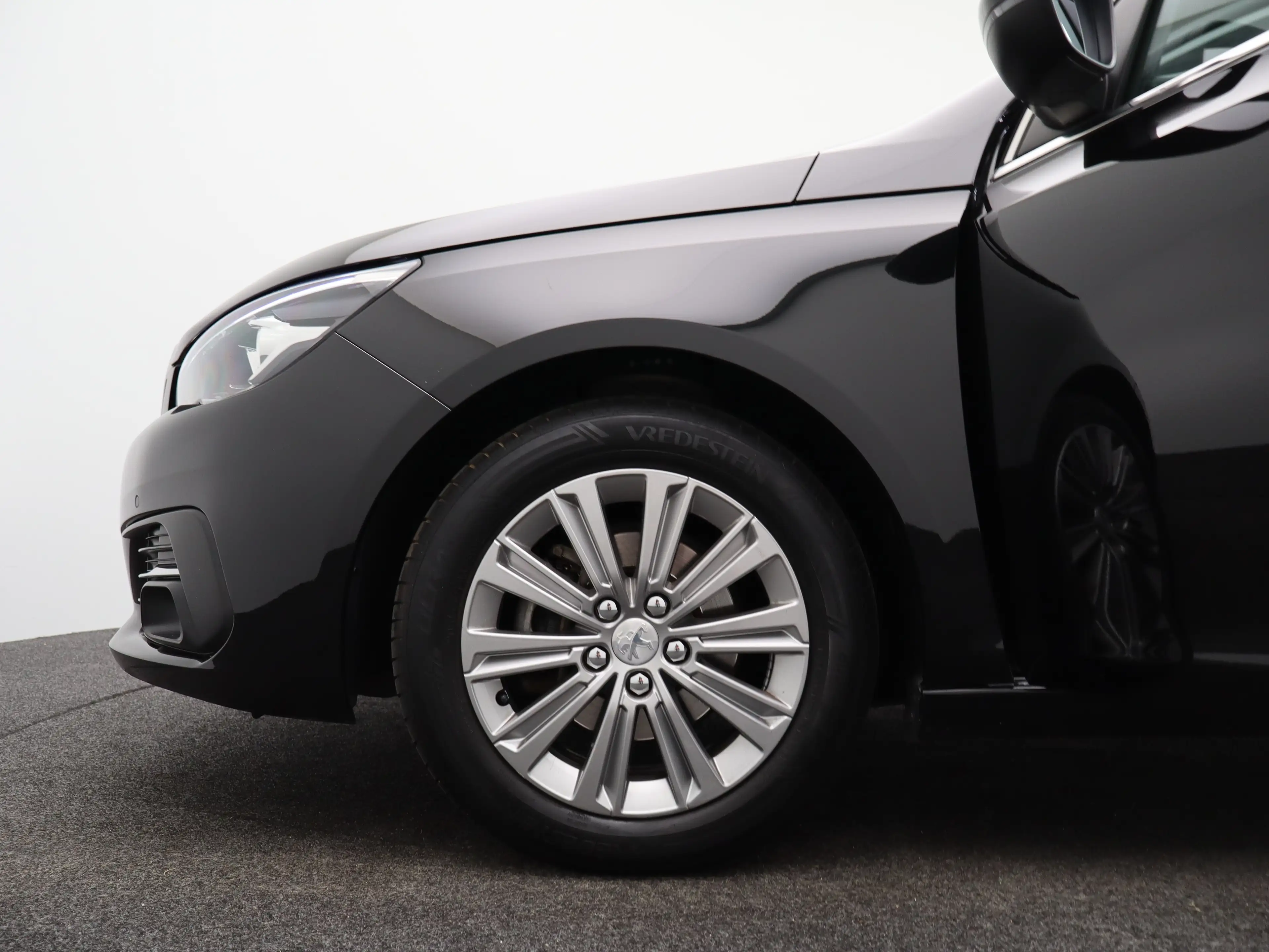 Peugeot 308 1.2 PureTech Allure | Navi | Cruise | Clima | Trek — photo 17