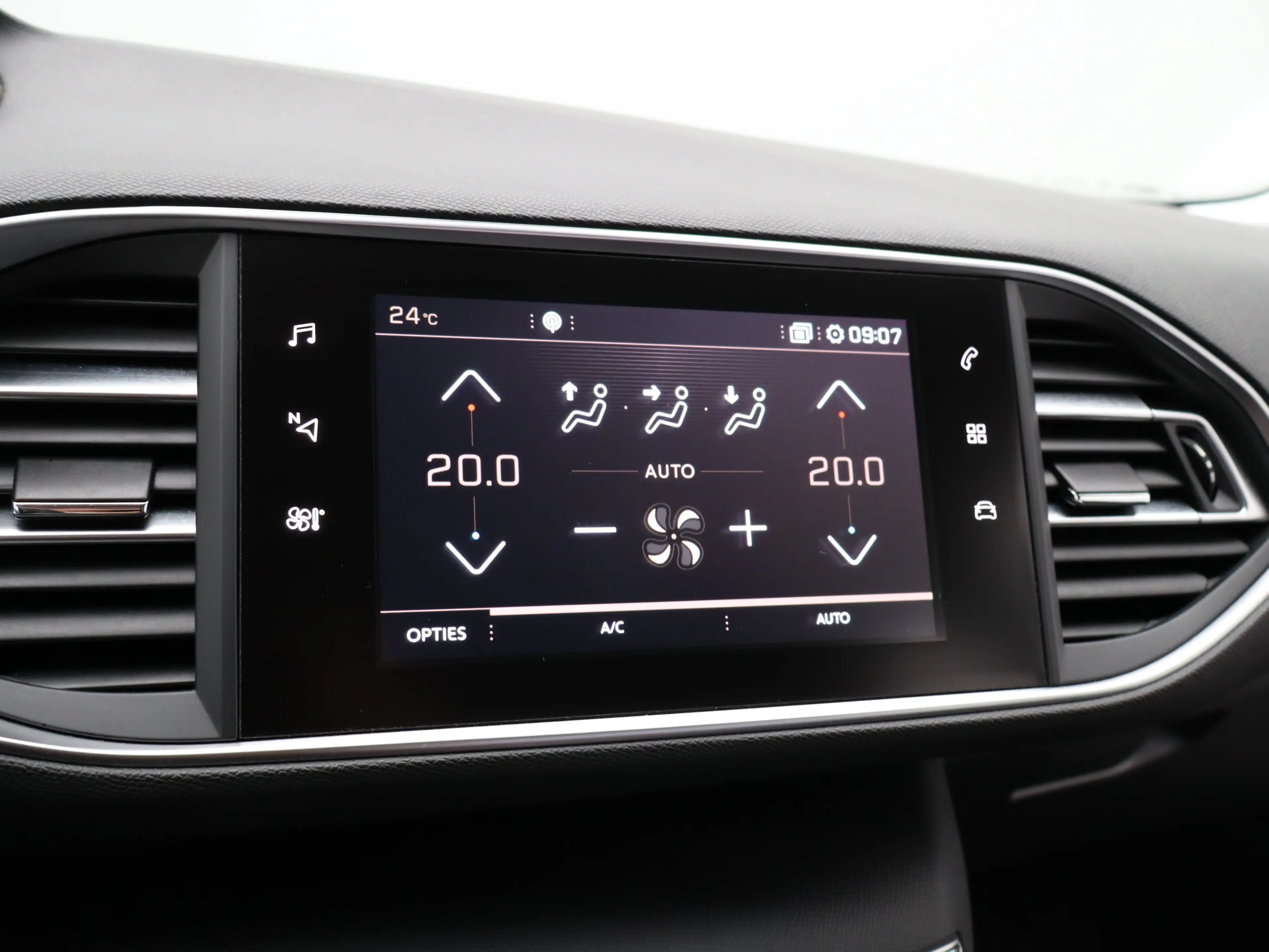 Peugeot 308 1.2 PureTech Allure | Navi | Cruise | Clima | Trek — photo 22