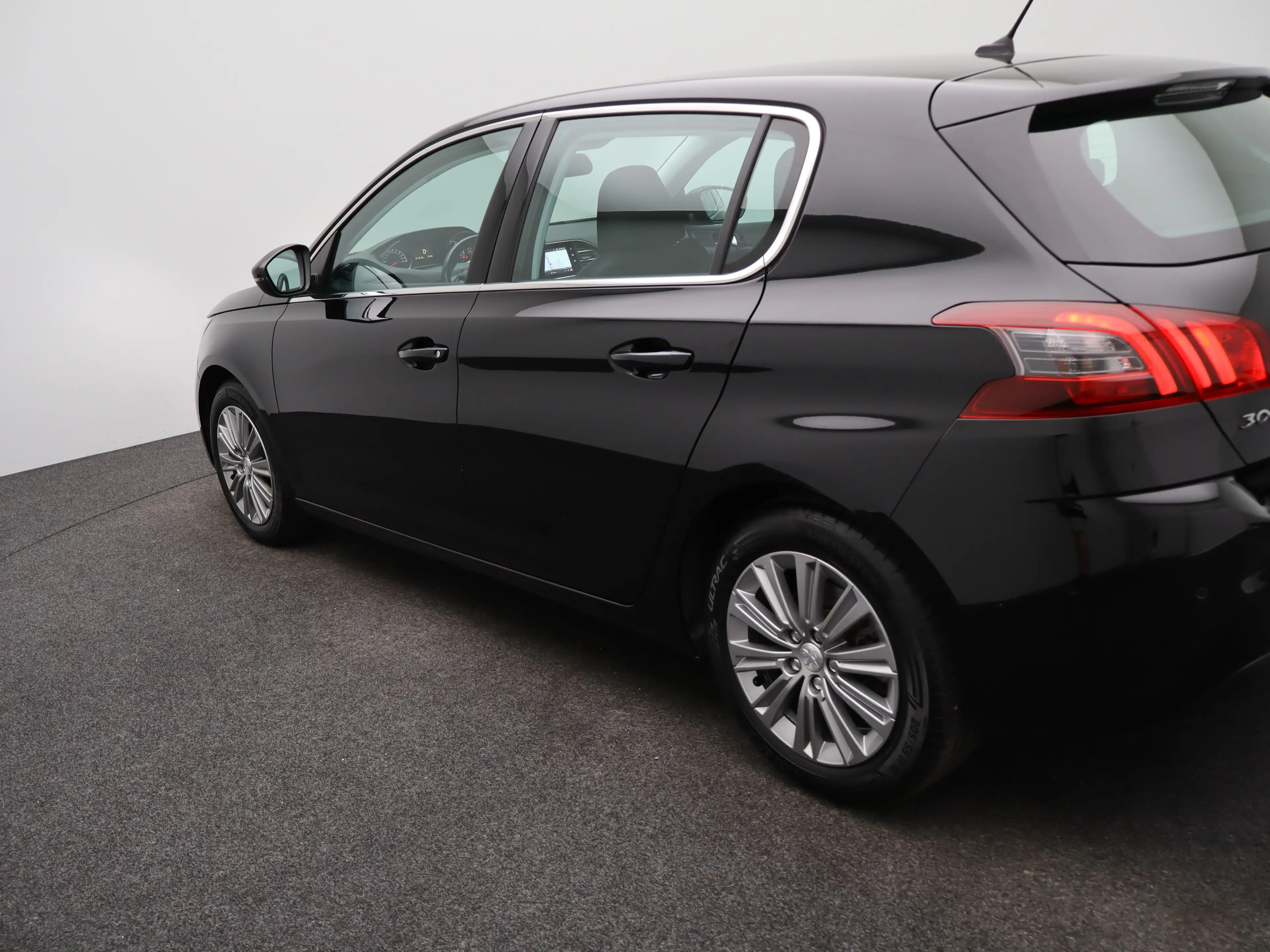 Peugeot 308 1.2 PureTech Allure | Navi | Cruise | Clima | Trek — photo 33
